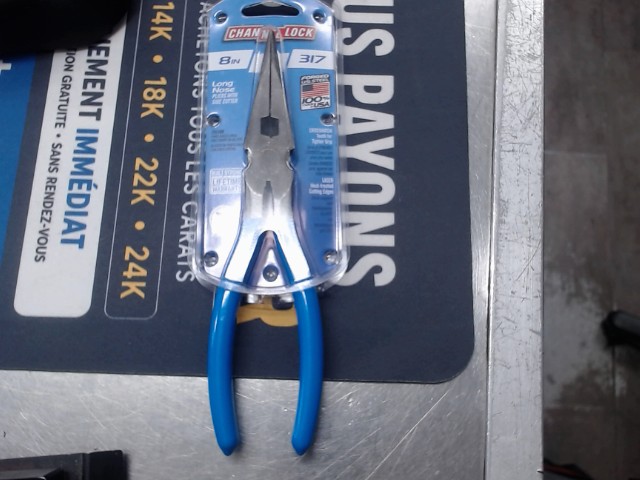 Paire de long nose