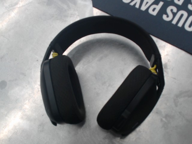 Logitech g435 black and green