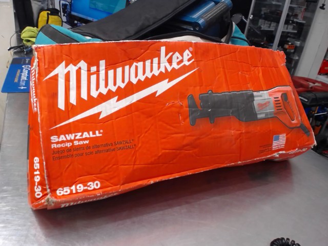 Sawzall elect. milwaukee en boite