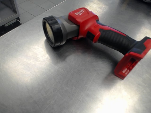 Milwaukee lampe