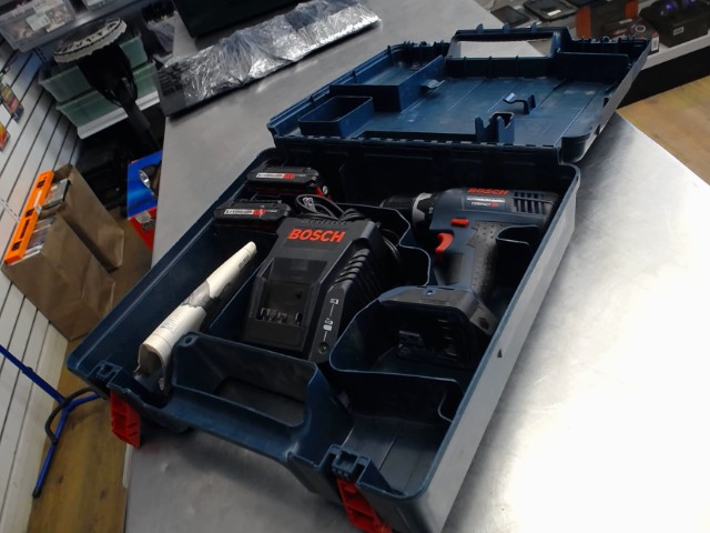 Drill + 2 batt + chargeur