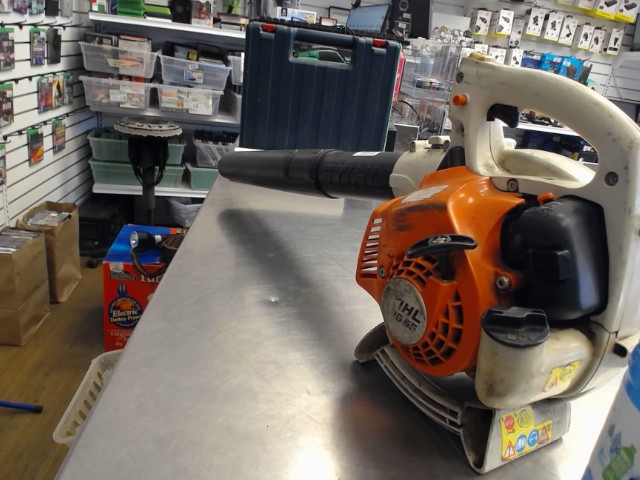 Souffleur a feuille stihl