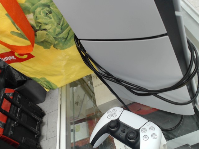 Ps5 blanche avec 1 manette et fils