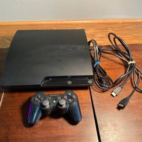 Ps3 slim avec fils et manette