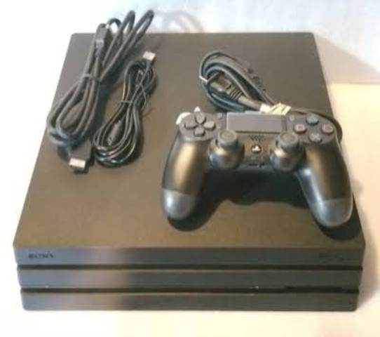 Ps4 pro avec fils et manette