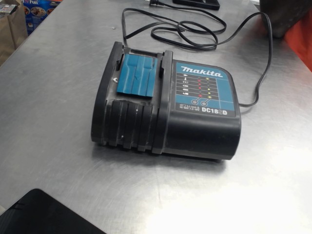 Chargeur 18v