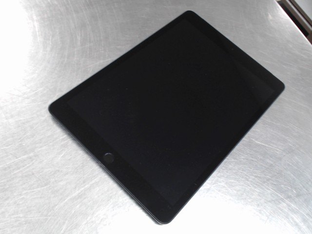Tablette apple 9e generation 64gb