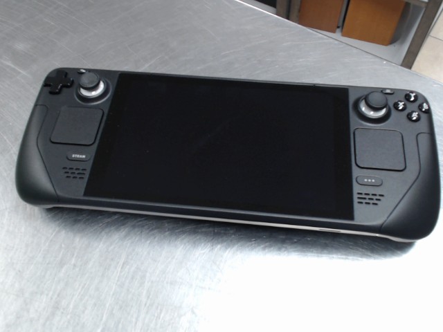 Console valve av fil dans case