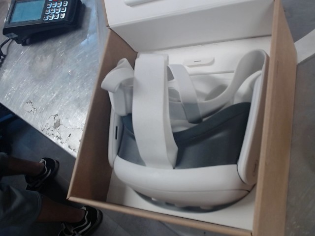 Casque de r�alit� mixte+case+wire