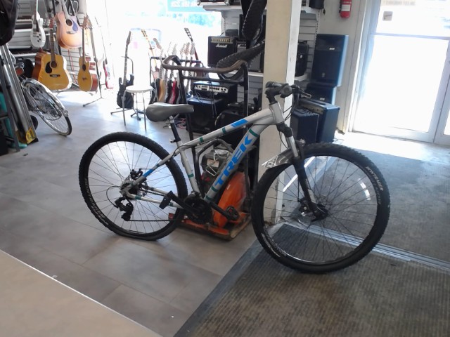 Velo de montagne trek merlin 4