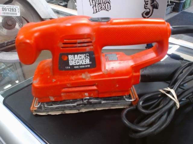 Sableuse black and decker