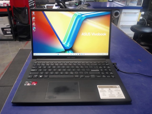 Ryzen 5 7520u@2.8ghz 8go ram 512go ssd