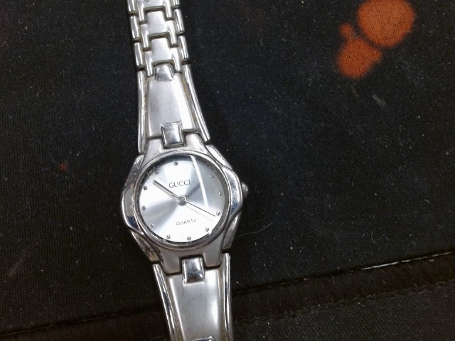 Montre pour femme