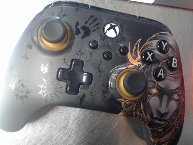 Manette xbox one fornite