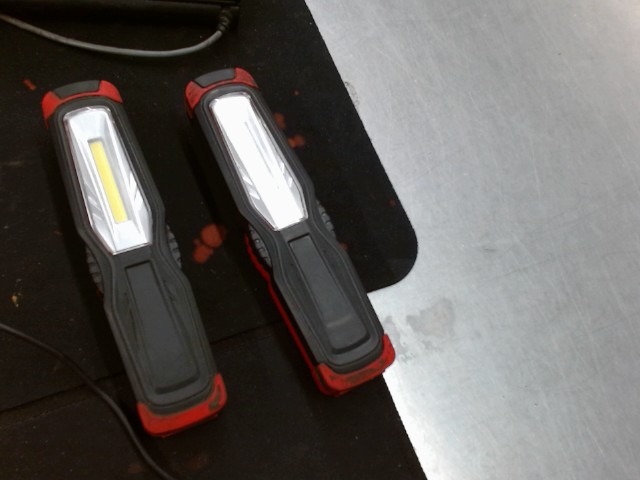 Deux lumiere pour mecanique