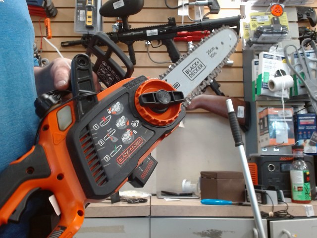 Chainsaw av batt et charg