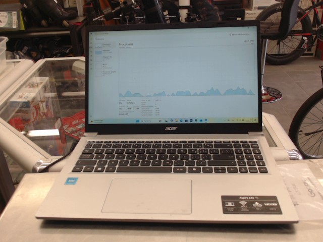 Acer aspire lite 15 int 500gb sto 8gbmem