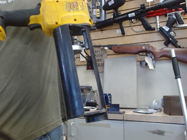Acrylic gun 20v max as is piece only