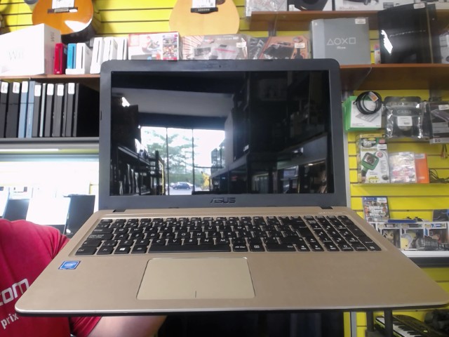 Celeron n4000@1.1ghz 4go ram 120go ssd