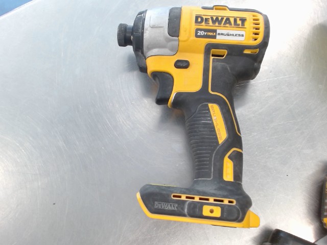 Drill dewalt