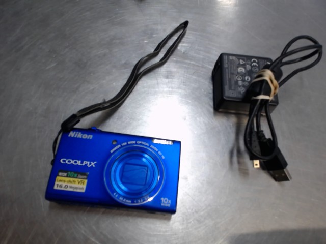 Kodak nikon + charg