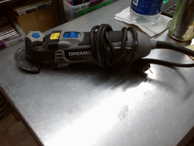 Dremel drywall a fils