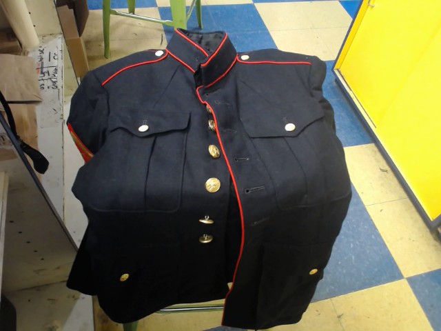 Manteau style militaire