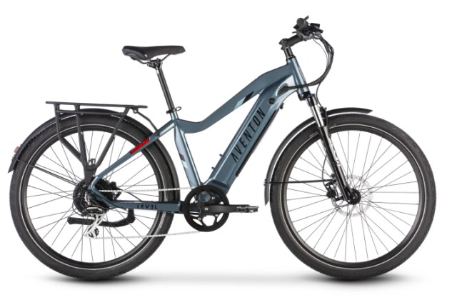 E-bike avec accessoire, casque et charge