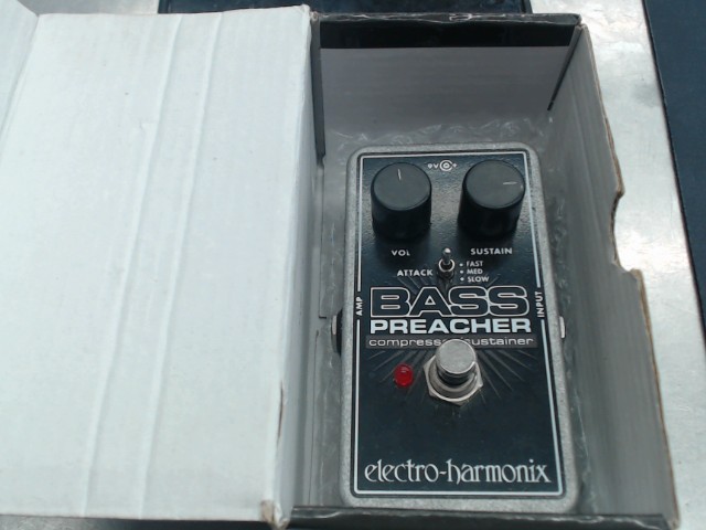 Pedale a effet electro harmonix +box
