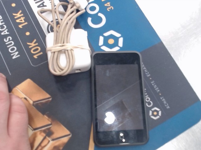 Ipod touch 1st gen+chargeur