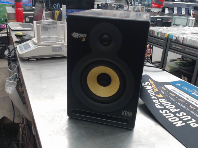 Krk systems rokit powered 5 black yellow