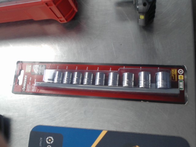 Husky 10 piece socket set