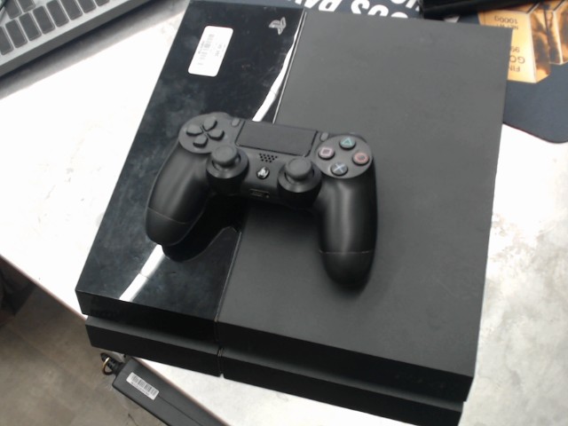 Ps4 reg 500gb + manette cuh-zct2u