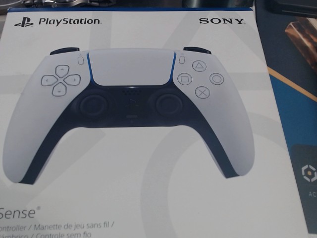 Manette ps5 in box