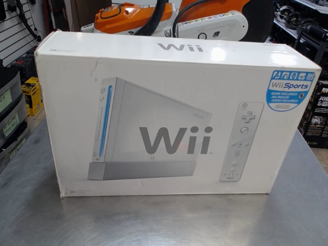 Wii complete dans boite blanche