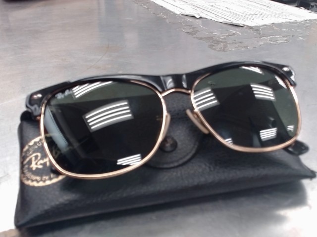 Lunette rayban de soleil