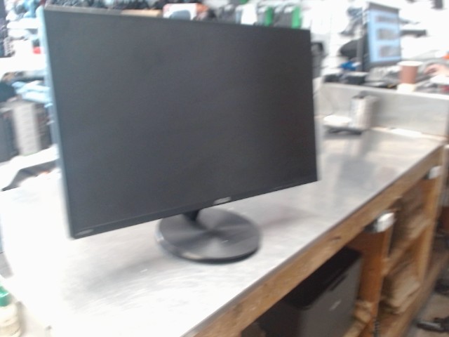Moniteur hdmi 24' +power
