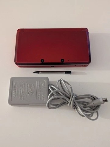 Nintendo 3ds flame red