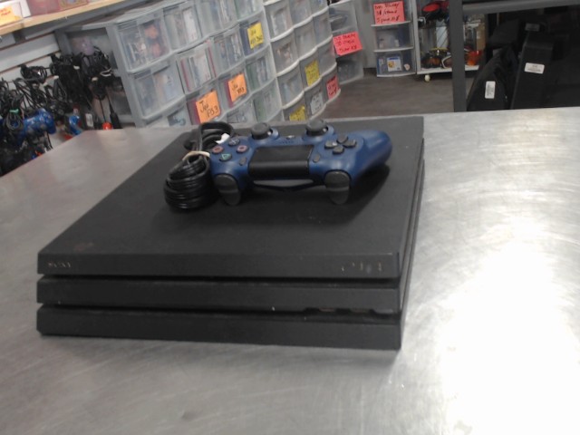 Playsation 4+manette(bleu)+fils