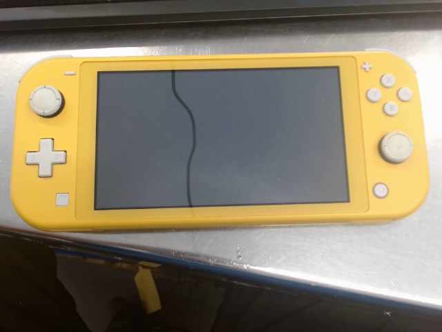 Console jaune