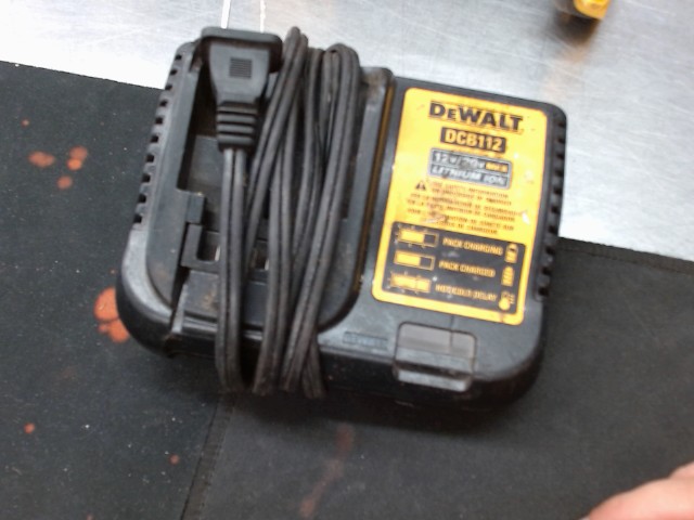 Chargeur dewalt 20v