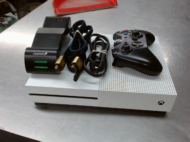 Xbox one s avec manette et fil