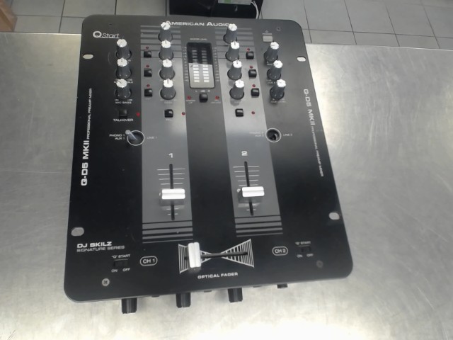 Numark mixeur m2