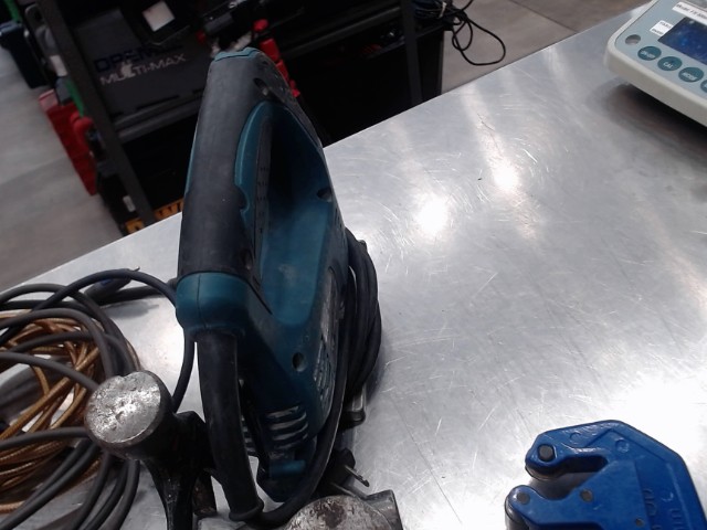 Scie sauteuse makita