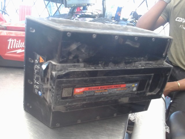 Xc406 battery pack milwaukee