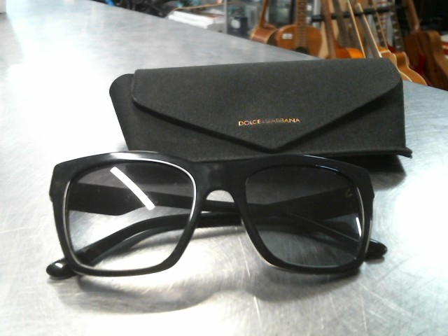 Lunette de soleil non pol avec case dg