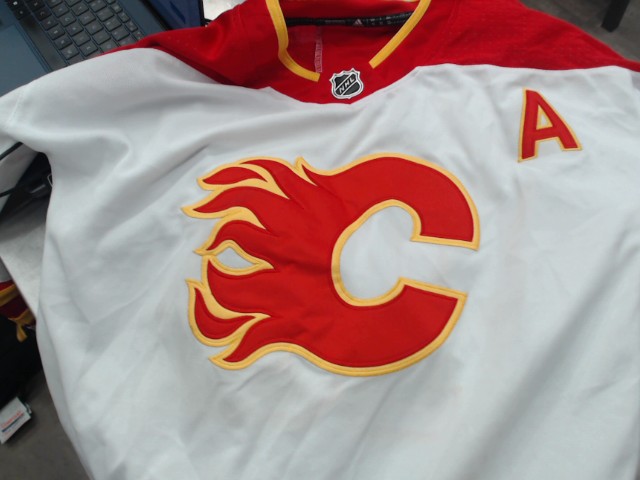 Jersey tkachuk 19
