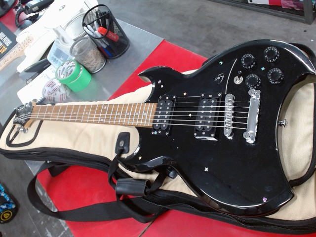 Guitare electrique noir+etui
