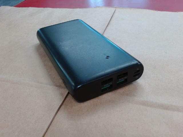Power bank noir type-c