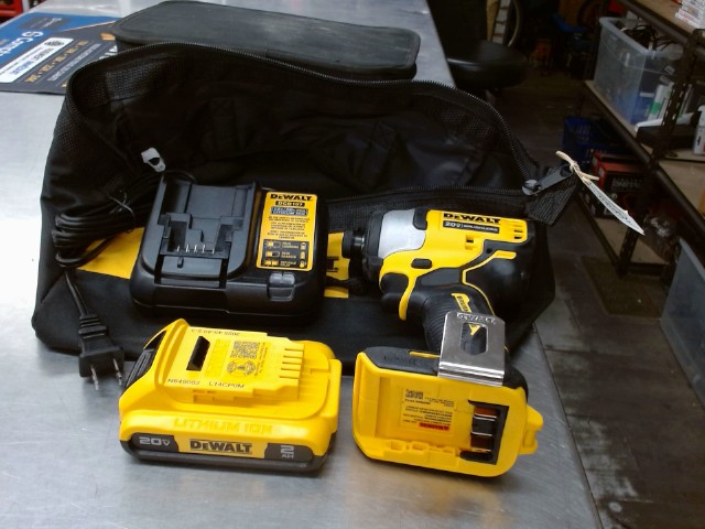 Visseuse dewalt avec batterie et charge